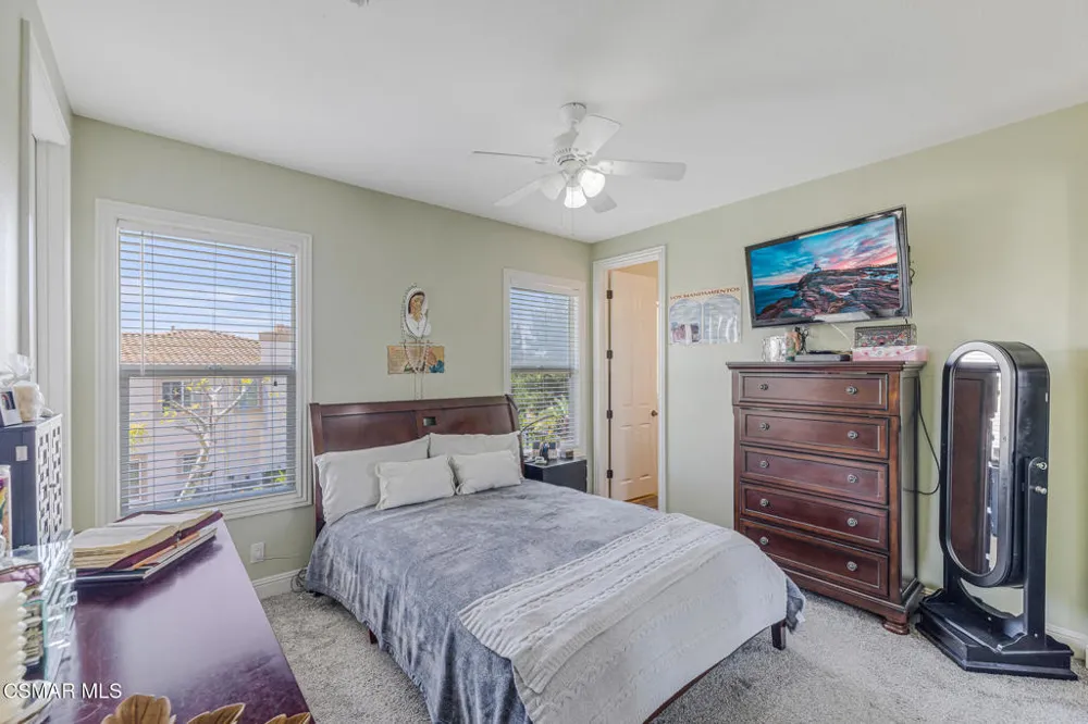 12376 Palmer Drive Moorpark, CA 93021