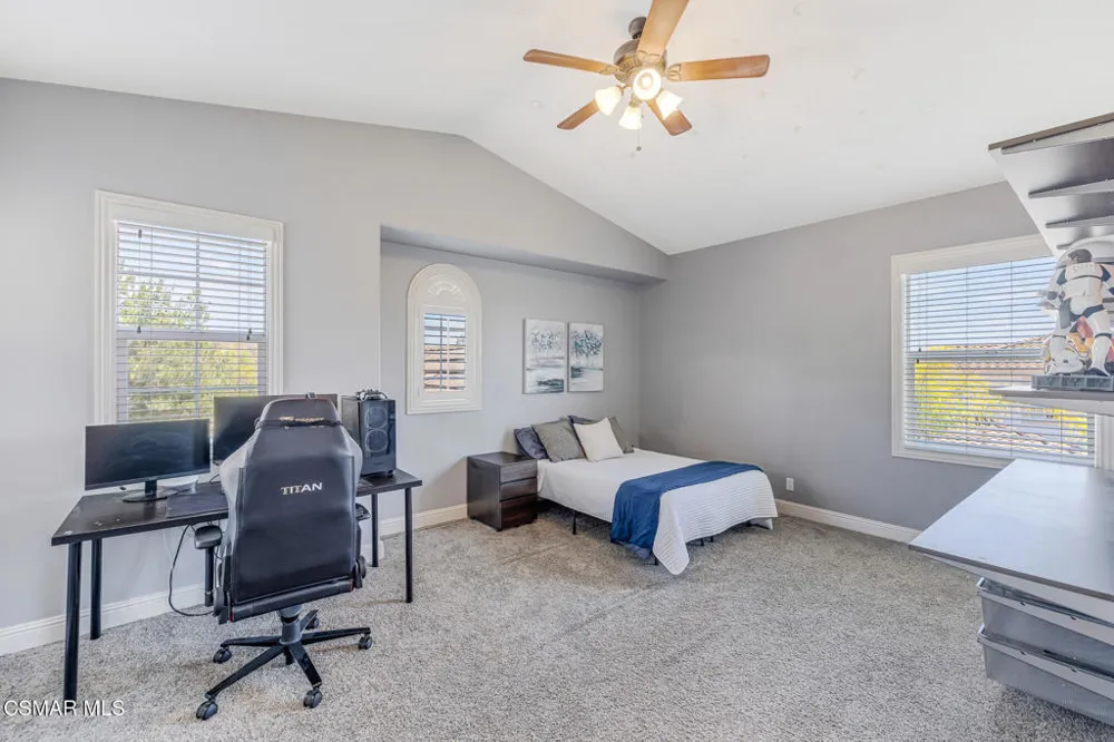 12376 Palmer Drive Moorpark, CA 93021