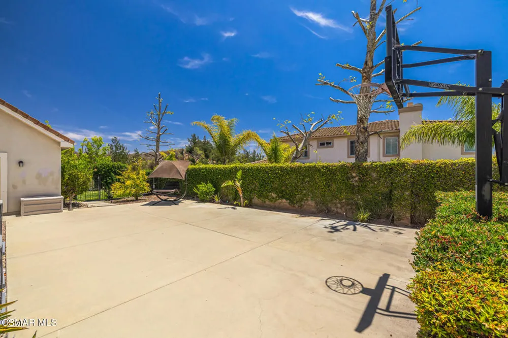 12376 Palmer Drive Moorpark, CA 93021