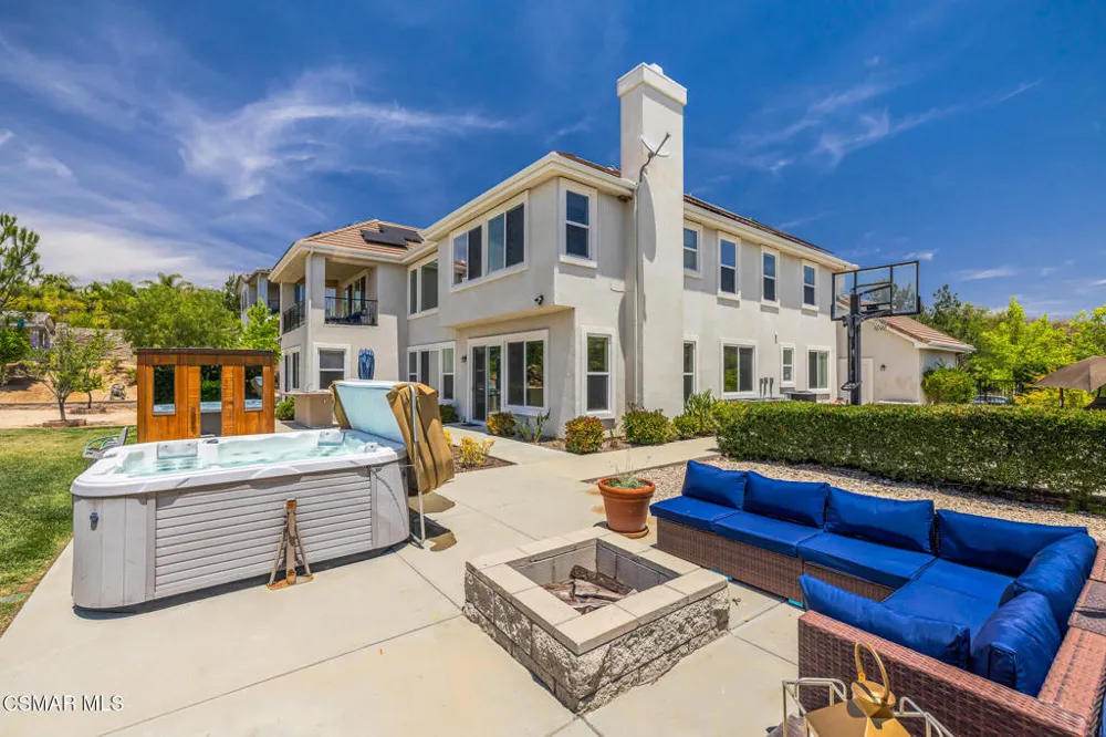12376 Palmer Drive Moorpark, CA 93021