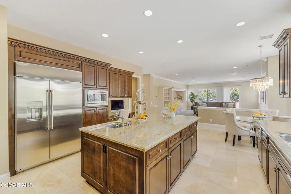 12376 Palmer Drive Moorpark, CA 93021