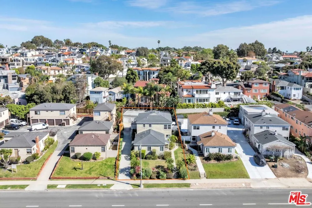 622 S Pacific Coast Highway Redondo Beach, CA 90277