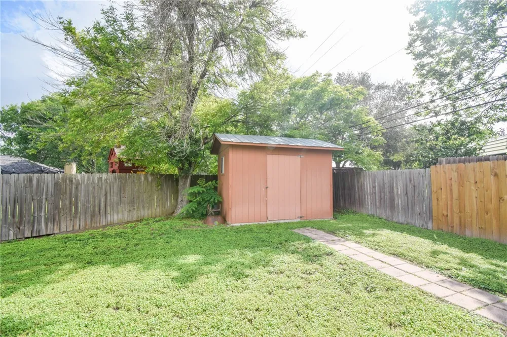 11902 Black Peak Corpus Christi, TX 78410