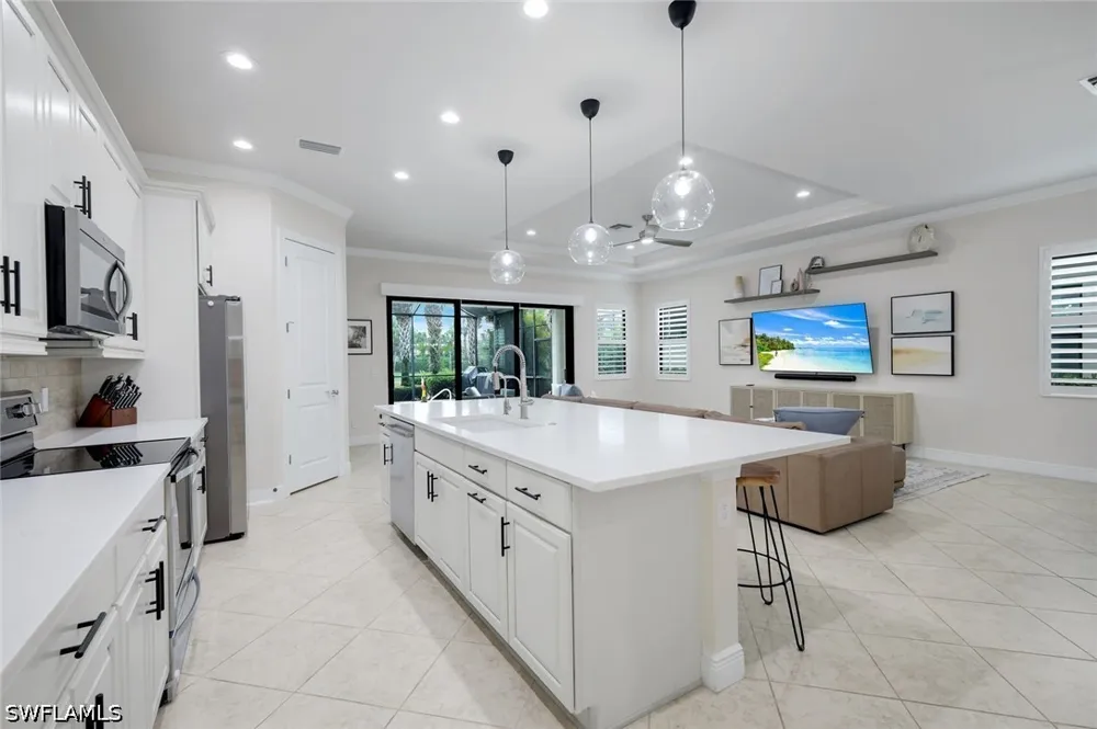 Raffia Drive Naples, FL 34119