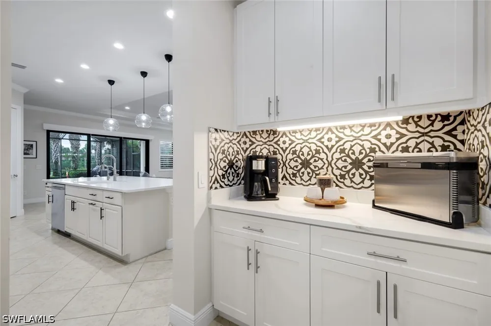 Raffia Drive Naples, FL 34119
