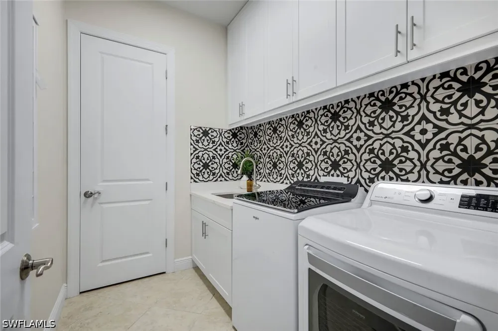 Raffia Drive Naples, FL 34119