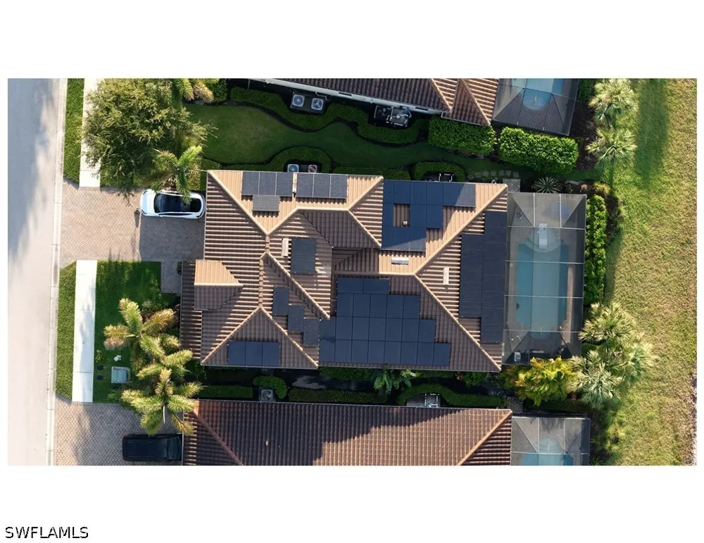 Raffia Drive Naples, FL 34119