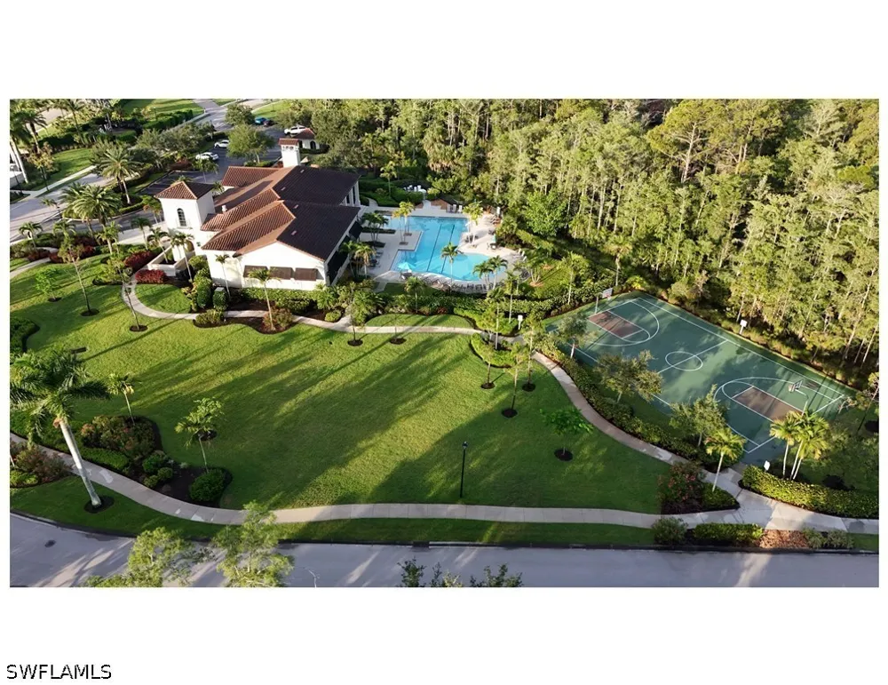 Raffia Drive Naples, FL 34119