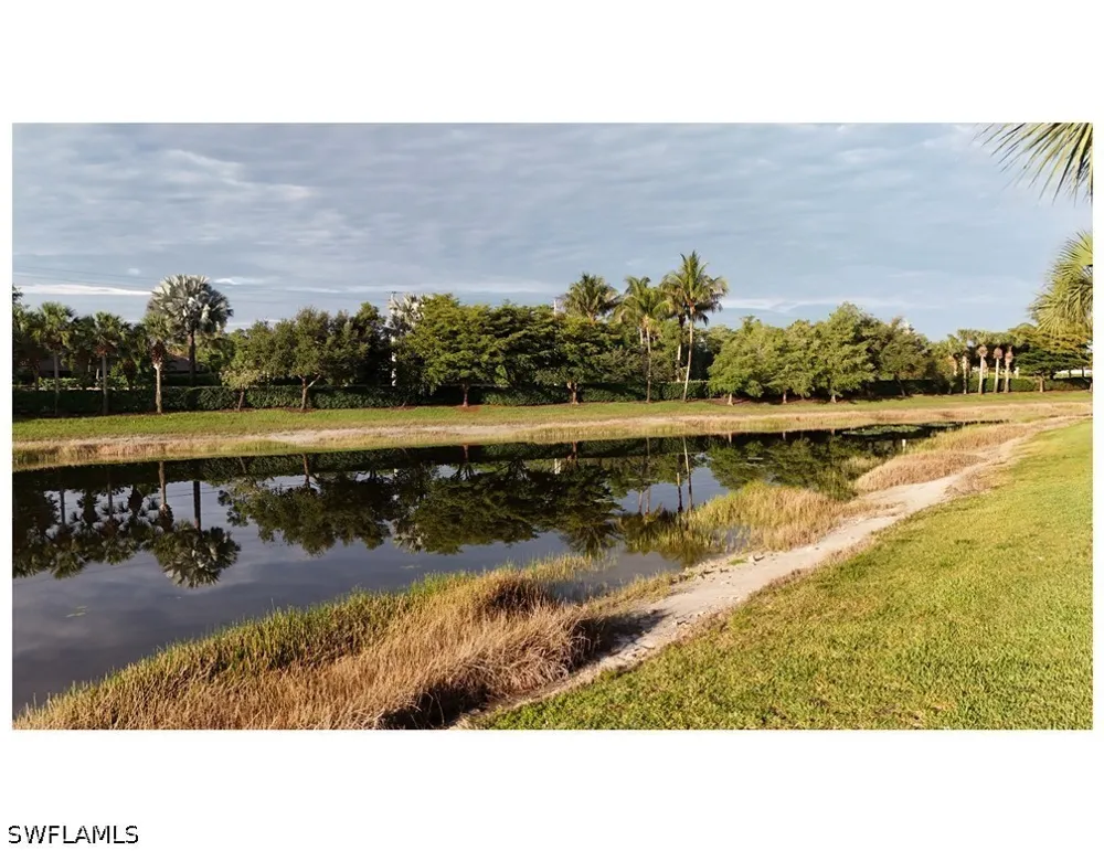 Raffia Drive Naples, FL 34119