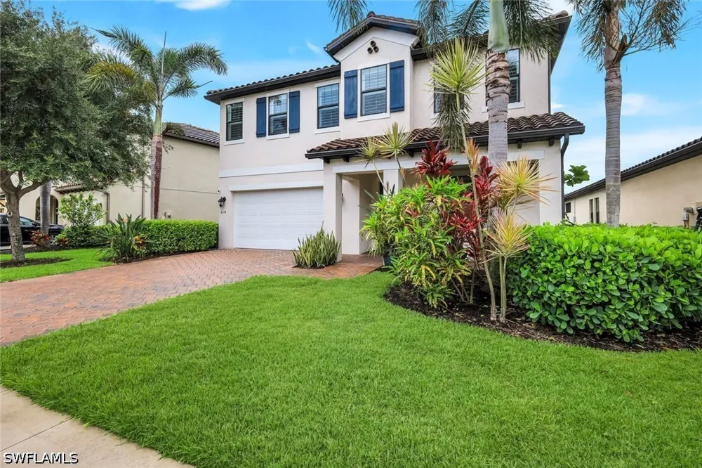 Raffia Drive Naples, FL 34119