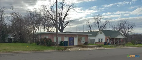 104 W Church Avenue