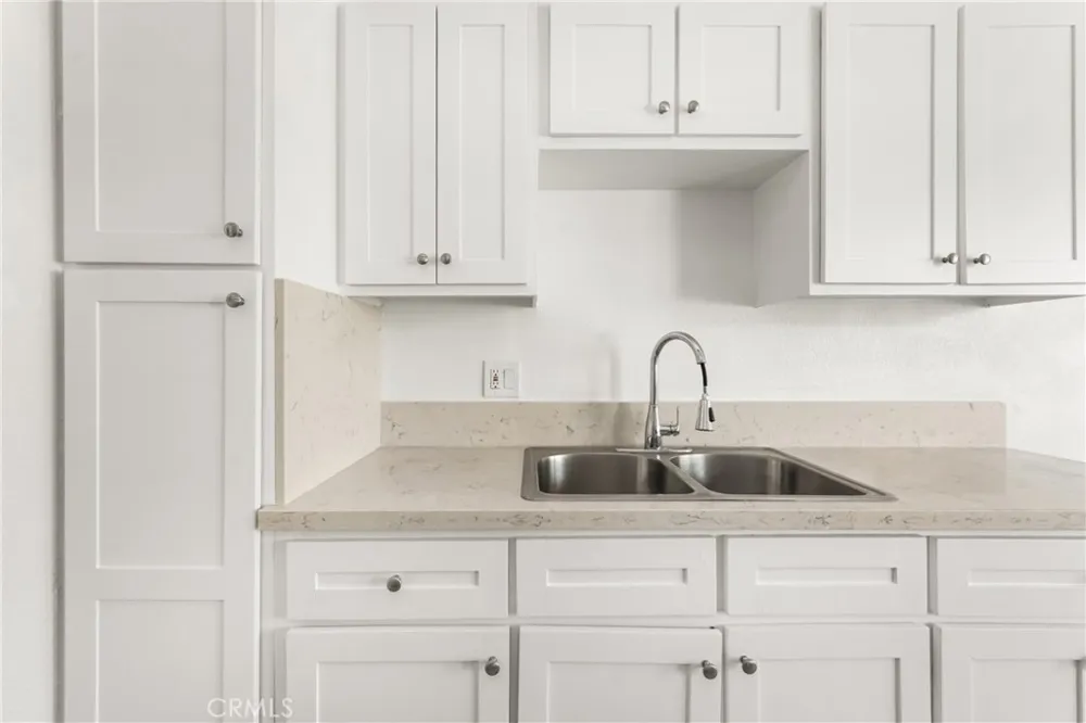825 S Shelton Street Santa Ana, CA 92703