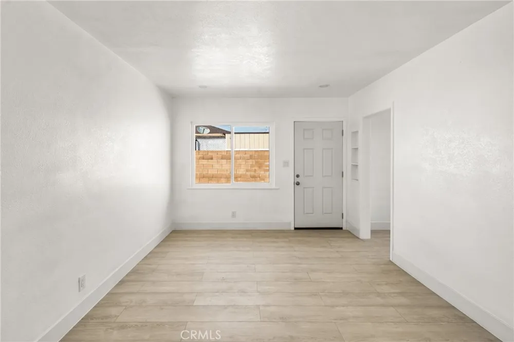 825 S Shelton Street Santa Ana, CA 92703