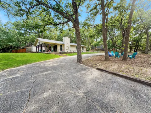 286 Lakewood Lane