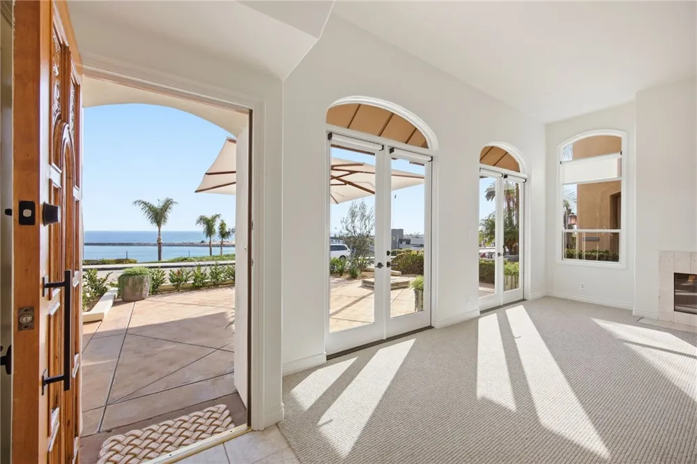 2614 Ocean Blvd #B Corona del Mar, CA 92625