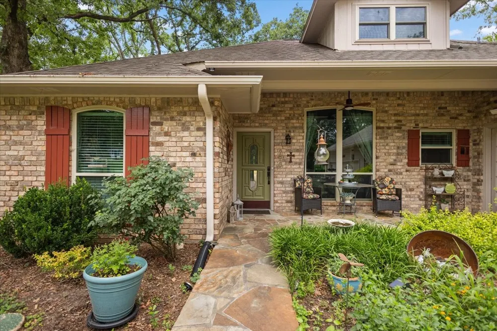 226 Pinewood Lane Hideaway, TX 75771