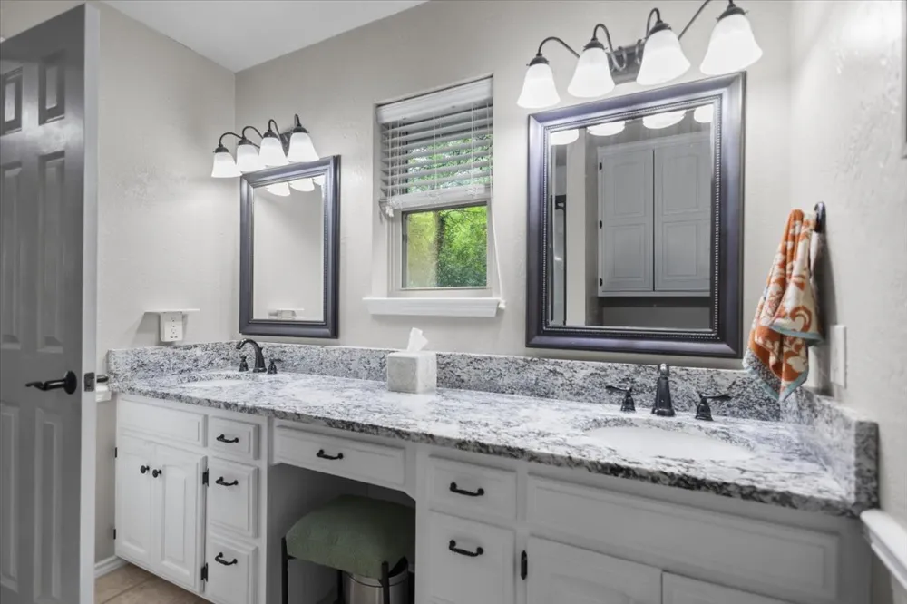 226 Pinewood Lane Hideaway, TX 75771