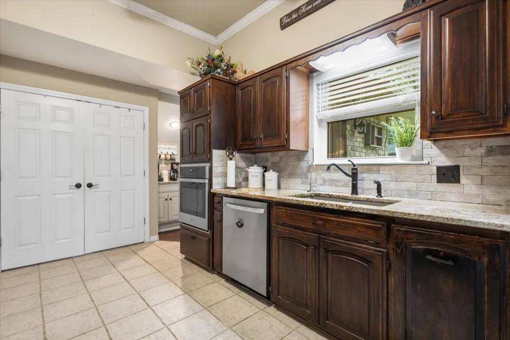 226 Pinewood Lane Hideaway, TX 75771