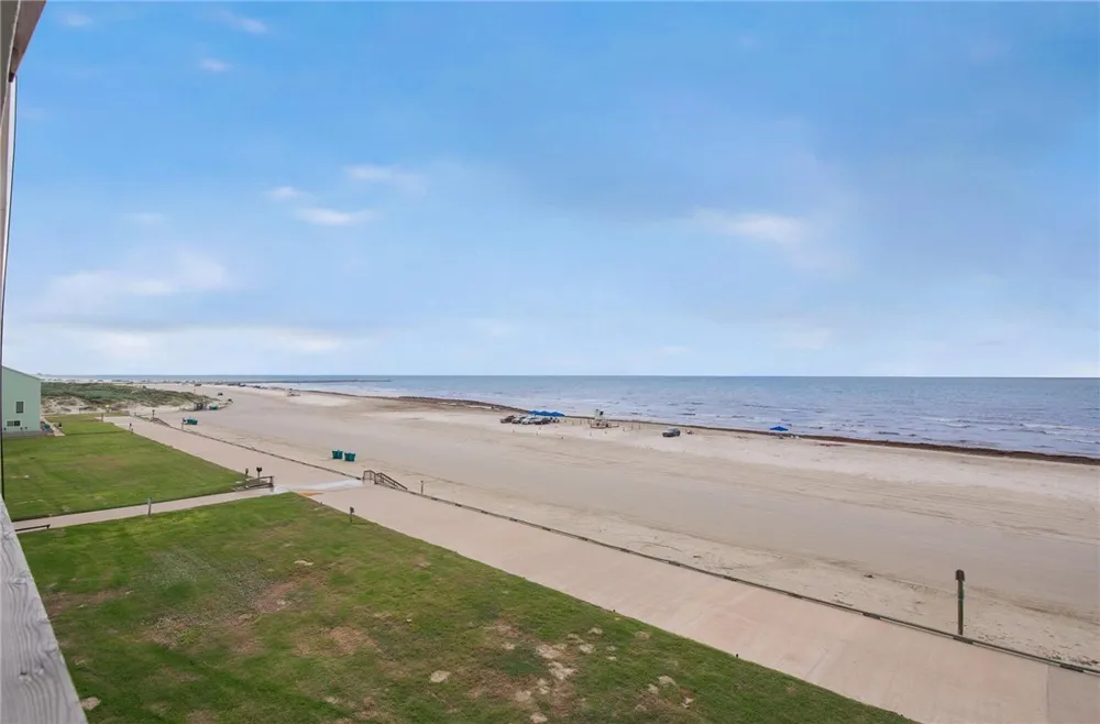 14810 Windward Drive #417 Corpus Christi, TX 78418