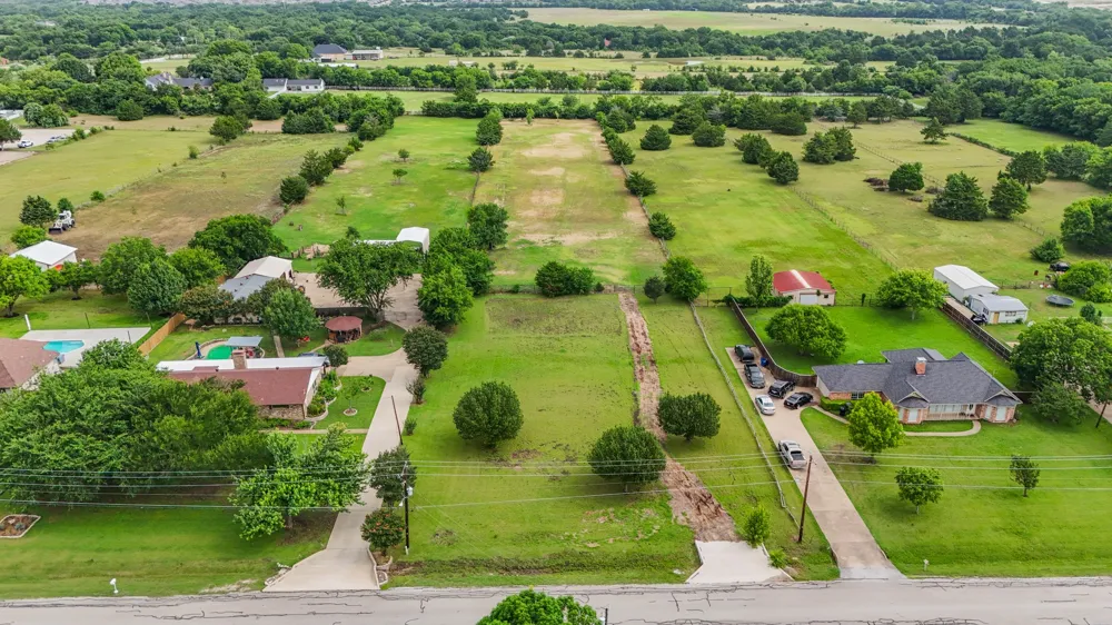 222 Lariat Trail Ovilla, TX 75154