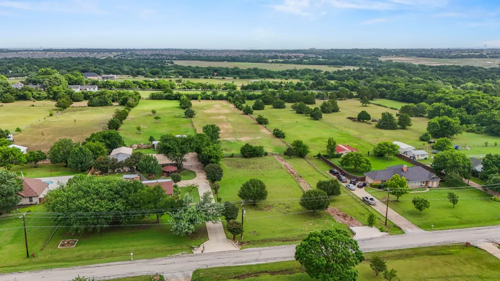 222 Lariat Trail Ovilla, TX 75154