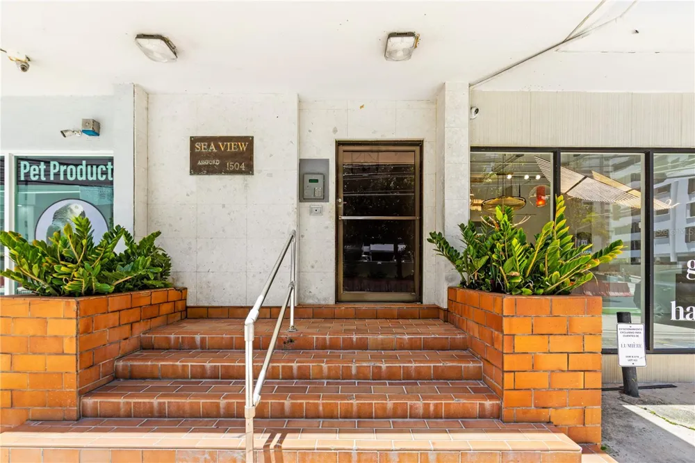 1504 AVE. ASHFORD, COND. SEA VIEW #2C San Juan, PR 00911