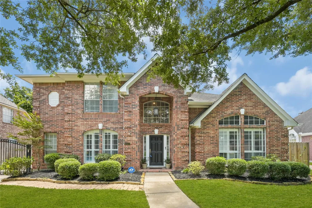 1327 Blackthorne Drive Houston, TX 77094