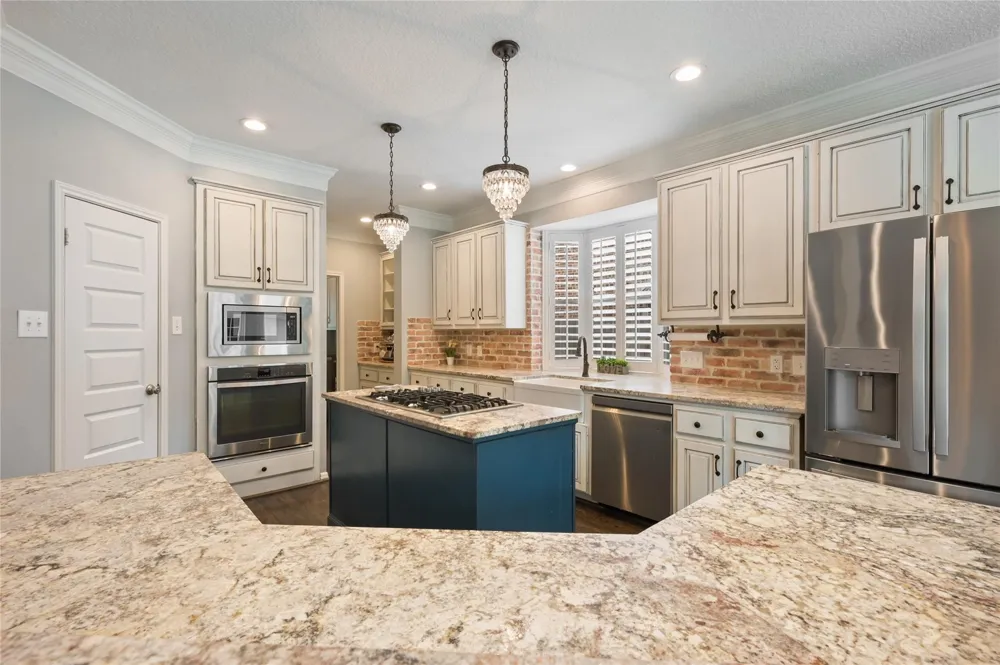 1327 Blackthorne Drive Houston, TX 77094