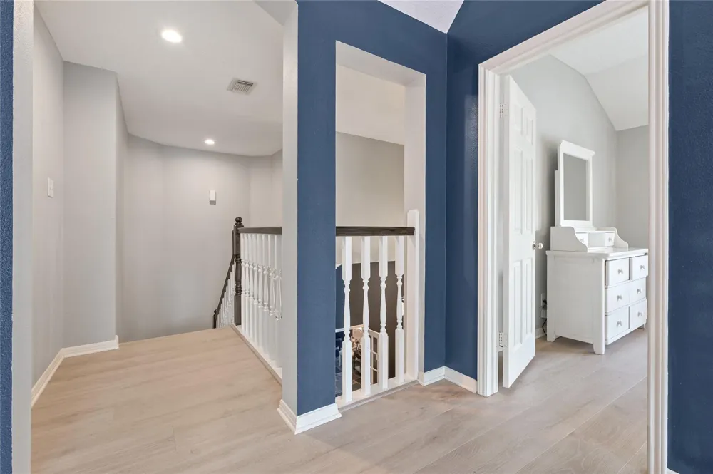 1327 Blackthorne Drive Houston, TX 77094