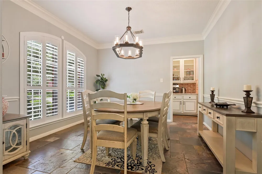 1327 Blackthorne Drive Houston, TX 77094
