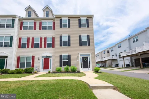 408 CROWBERRY CIRCLE