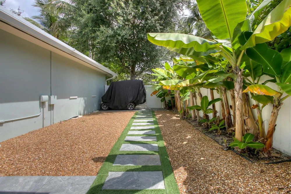 322 NW 16th Street Delray Beach, FL 33444