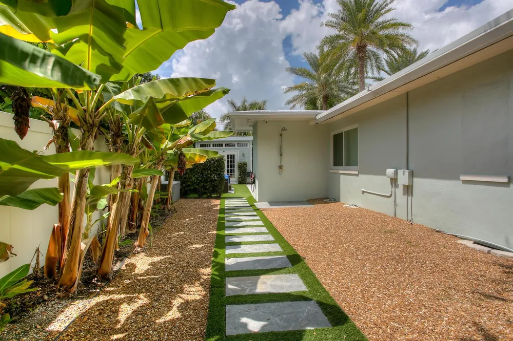 322 NW 16th Street Delray Beach, FL 33444