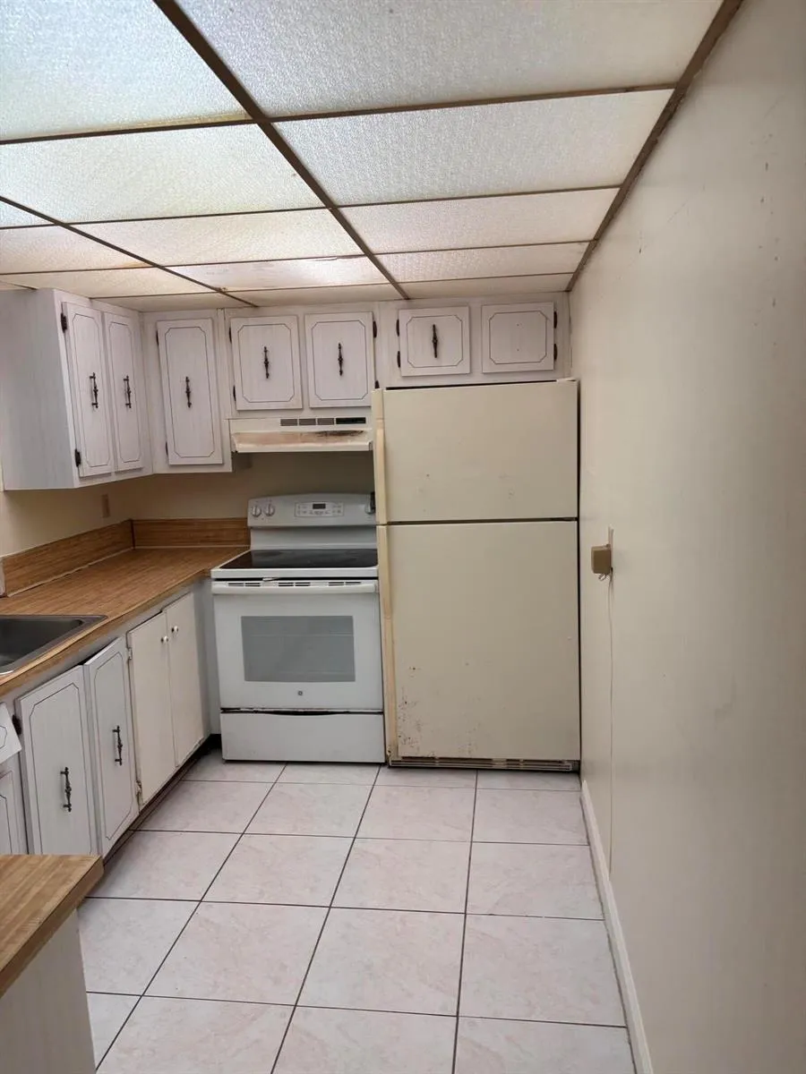 4210 NW 21st Street #117 Lauderhill, FL 33313