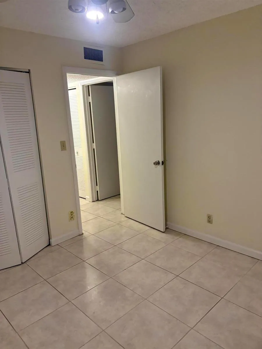 4210 NW 21st Street #117 Lauderhill, FL 33313