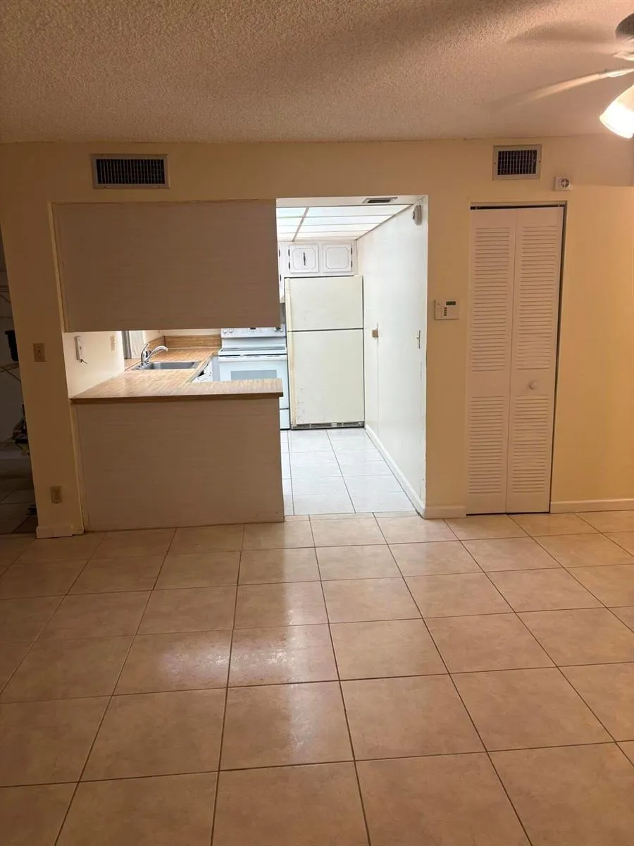 4210 NW 21st Street #117 Lauderhill, FL 33313