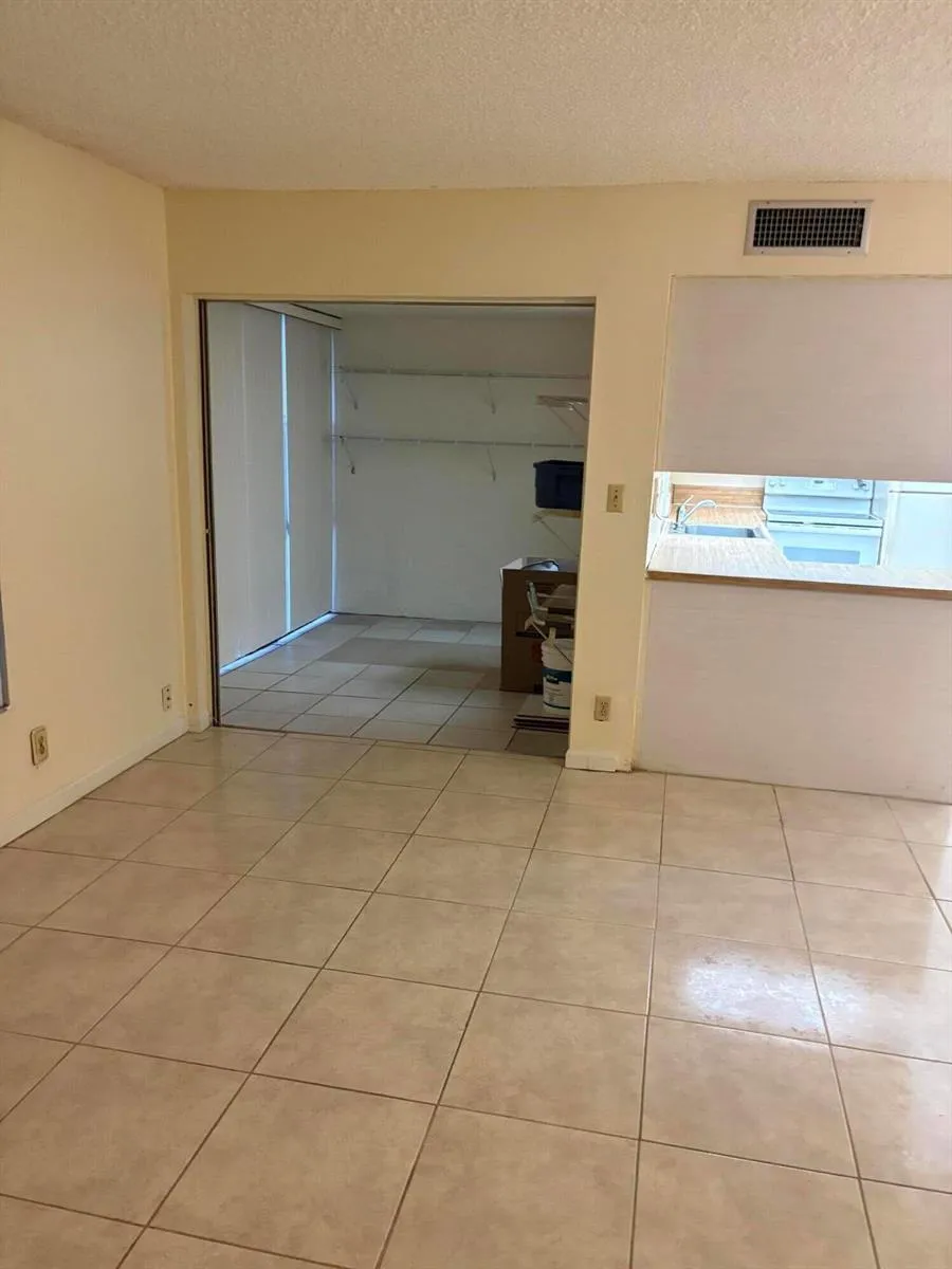4210 NW 21st Street #117 Lauderhill, FL 33313