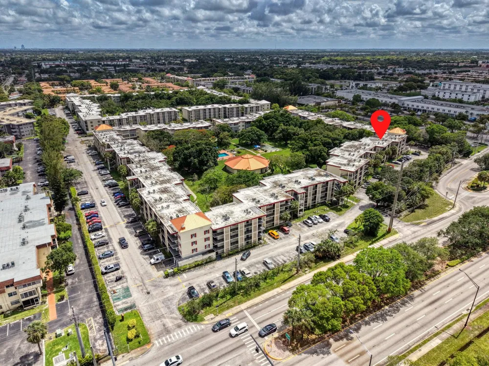 3070 NW 48th Terrace #405 Lauderdale Lakes, FL 33313