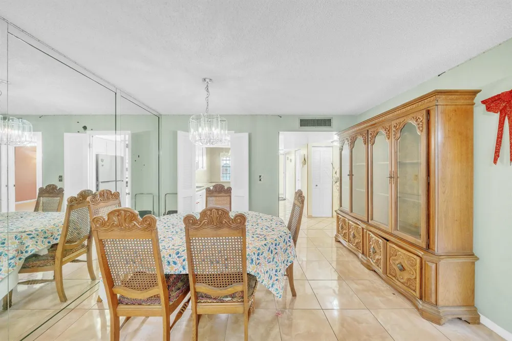 3070 NW 48th Terrace #405 Lauderdale Lakes, FL 33313