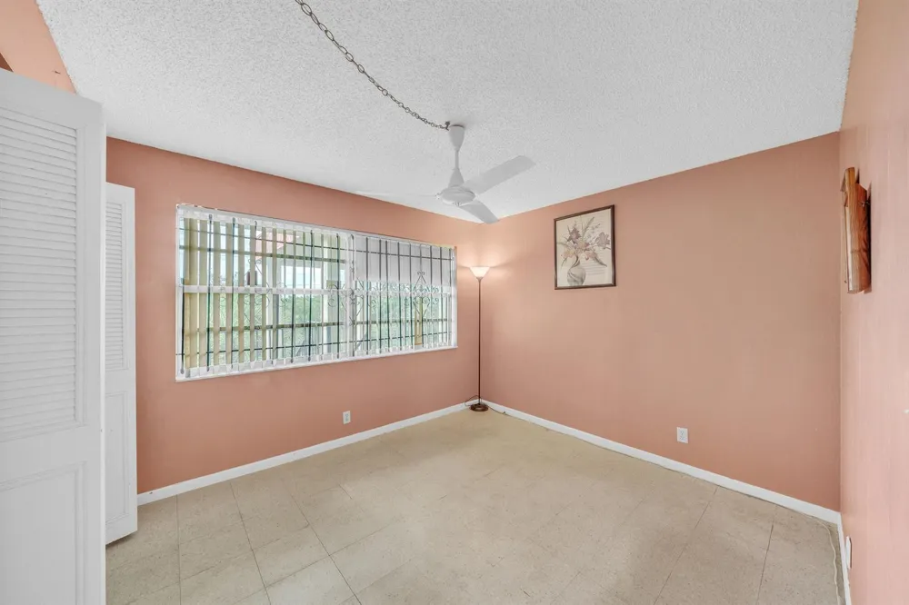 3070 NW 48th Terrace #405 Lauderdale Lakes, FL 33313