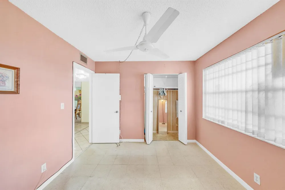 3070 NW 48th Terrace #405 Lauderdale Lakes, FL 33313