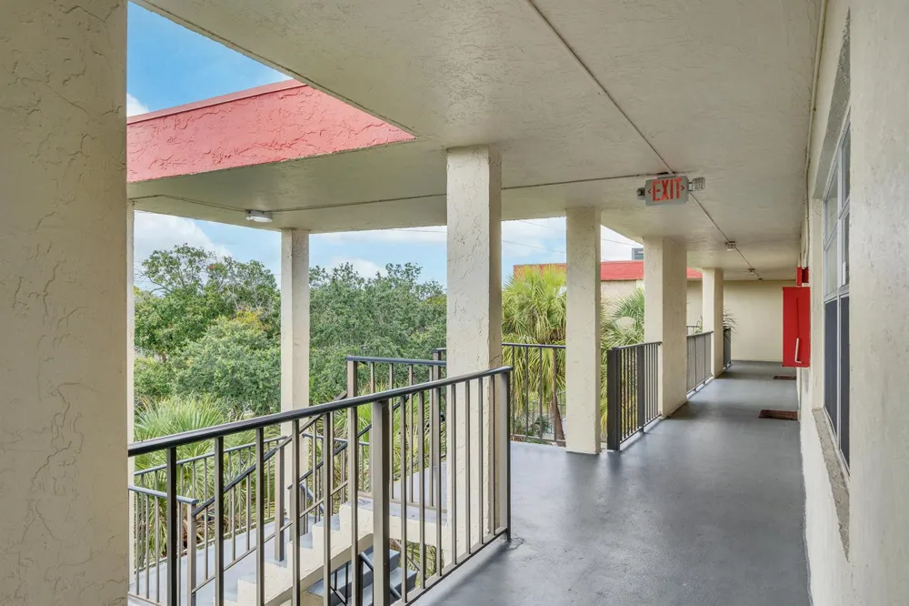 3070 NW 48th Terrace #405 Lauderdale Lakes, FL 33313