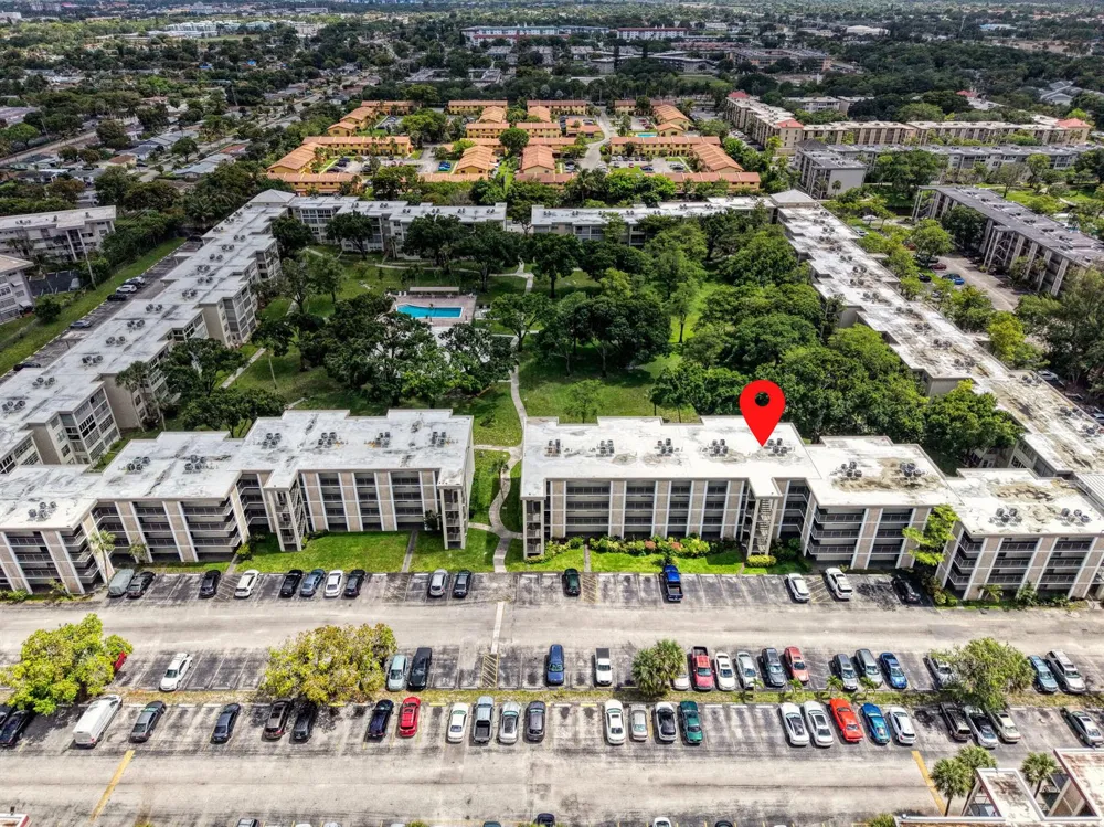 3070 NW 48th Terrace #405 Lauderdale Lakes, FL 33313