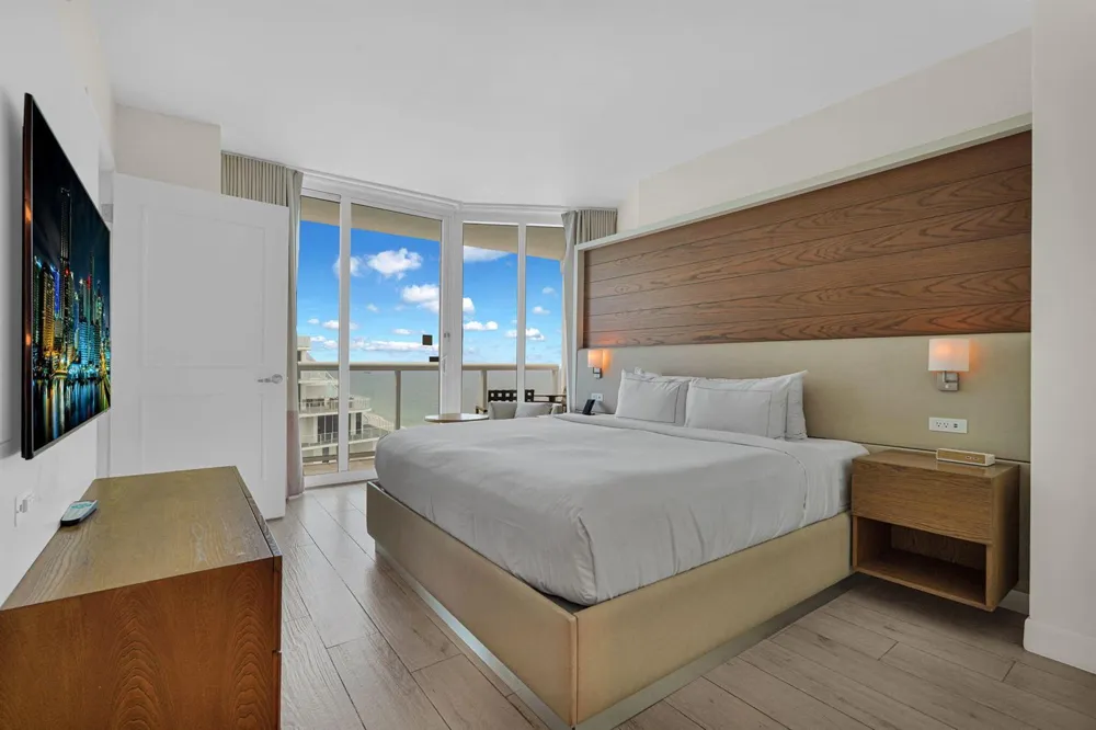505 Fort Lauderdale Beach Boulevard #2214 Fort Lauderdale, FL 33304
