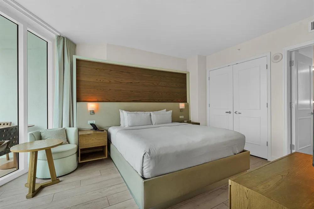 505 Fort Lauderdale Beach Boulevard #2214 Fort Lauderdale, FL 33304