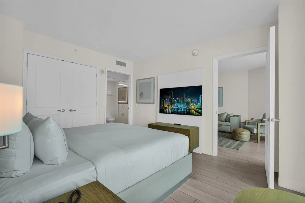 505 Fort Lauderdale Beach Boulevard #2214 Fort Lauderdale, FL 33304