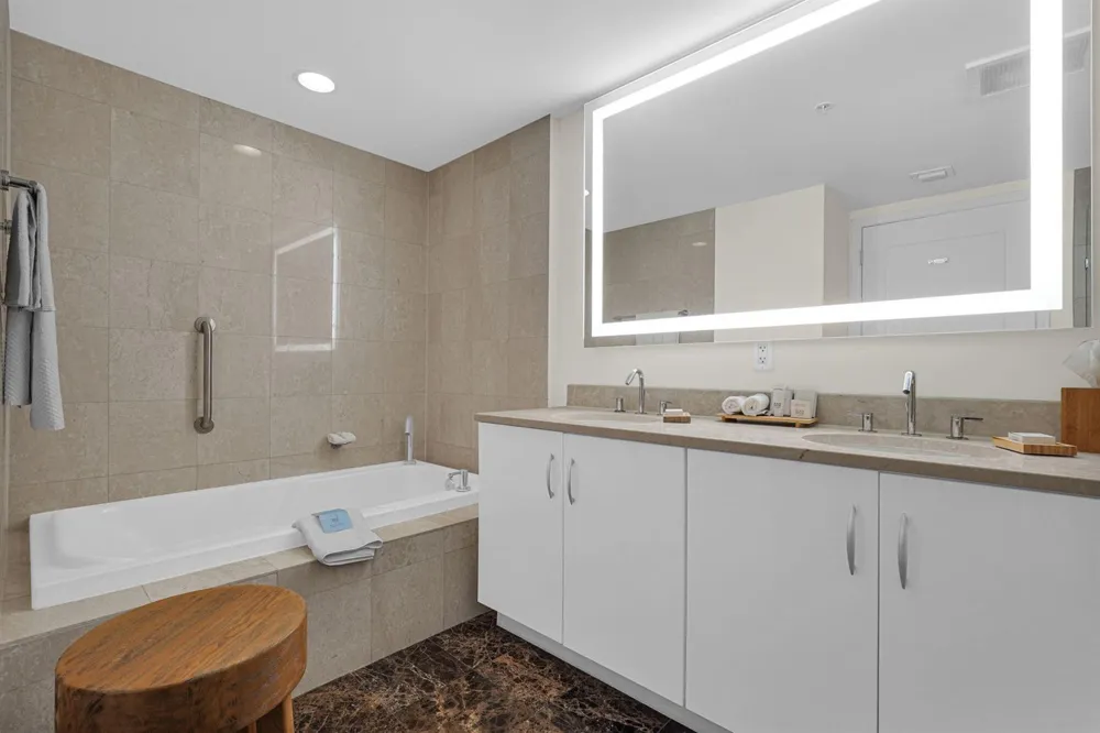 505 Fort Lauderdale Beach Boulevard #2214 Fort Lauderdale, FL 33304