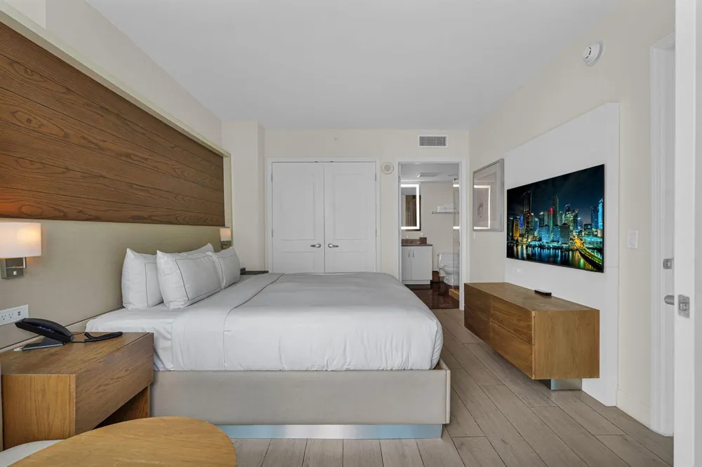 505 Fort Lauderdale Beach Boulevard #2214 Fort Lauderdale, FL 33304