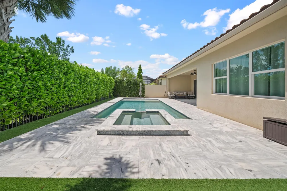 5095 Beland Drive Lake Worth, FL 33467