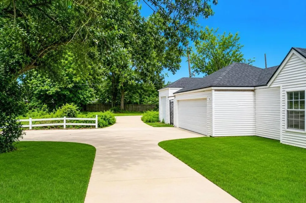 4409 Hillbrook Drive Orange, TX 77632